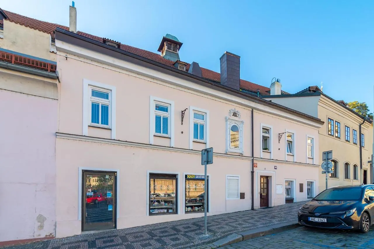 The Bookhouse, 5-Bedroom Residence By Prague Castle