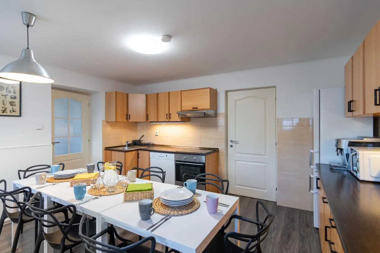 The Bookhouse, 5-Bedroom Residence By Prague Castle Apart-hotel