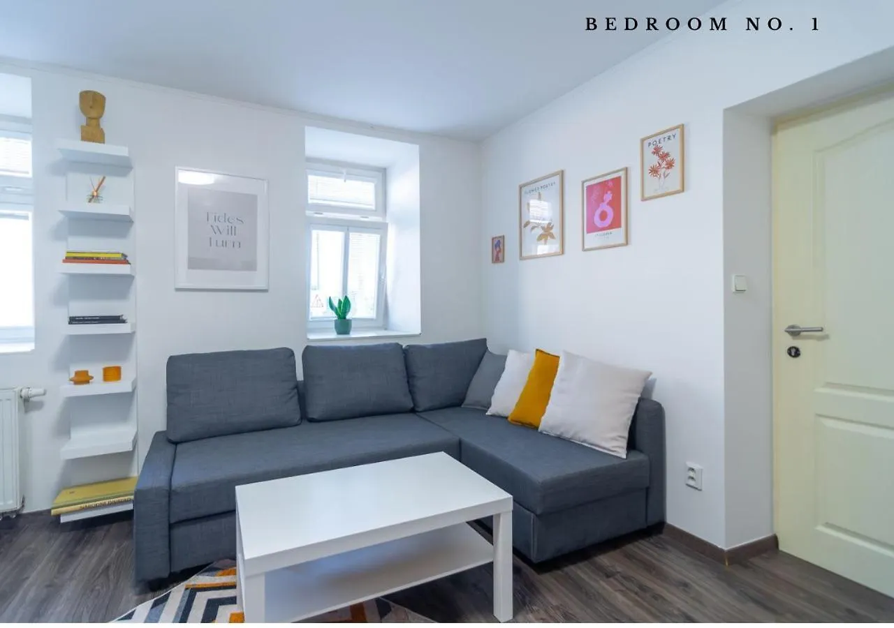 The Bookhouse, 5-Bedroom Residence By Prague Castle Apart-hotel