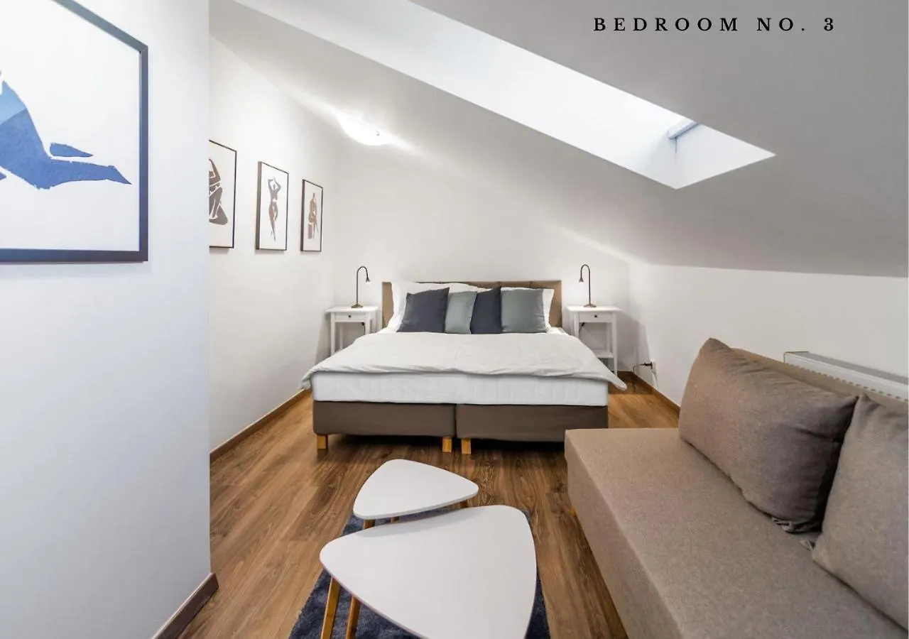 Ξενοδοχείο με διαμερίσματα The Bookhouse, 5-Bedroom Residence By Prague Castle